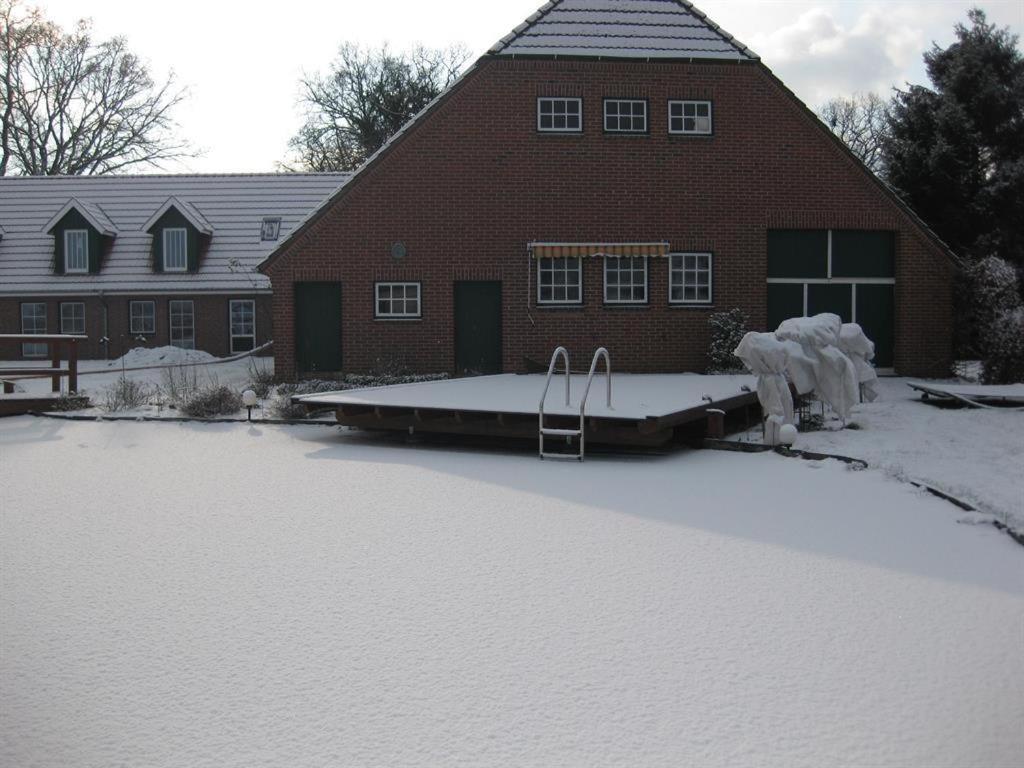 Urlaubsdomizil Im Gruenen Apartamento Westerstede Exterior foto