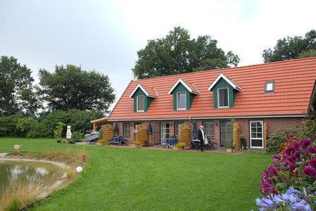 Urlaubsdomizil Im Gruenen Apartamento Westerstede Exterior foto